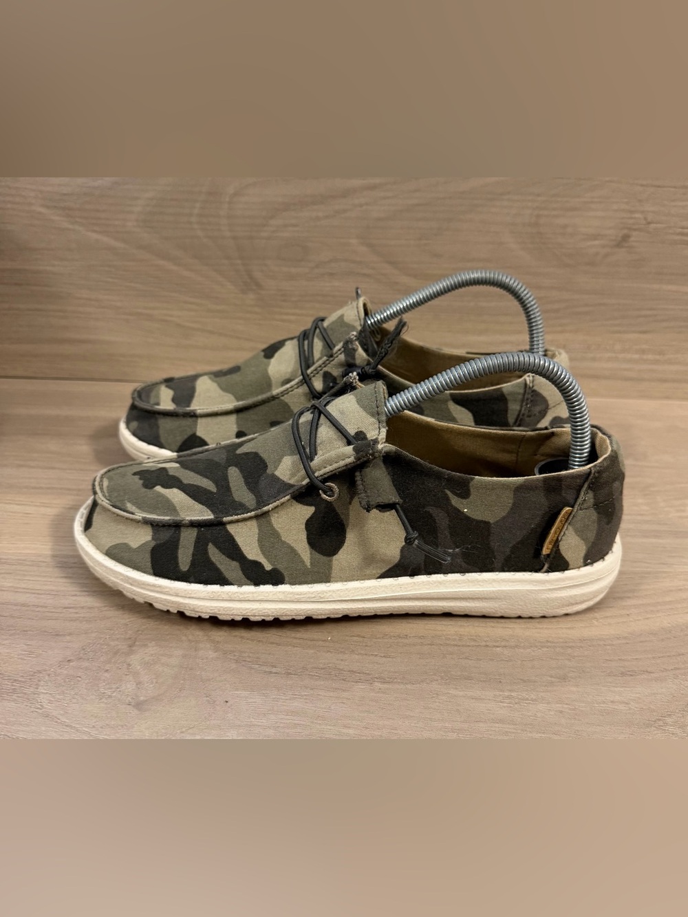 Hey Dude Wendy Shoes Women's Size 6 Camo Green White Slip On Casual Loafers